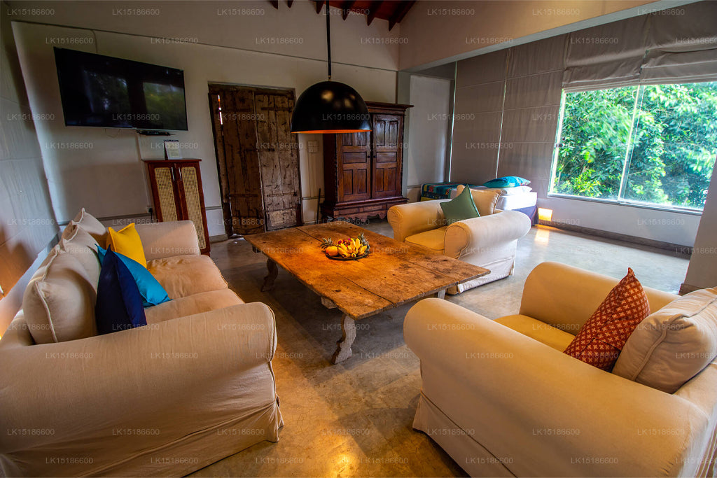 Villa Hundira, Negombo