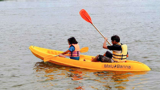 Paddla kanot från Kitulgala