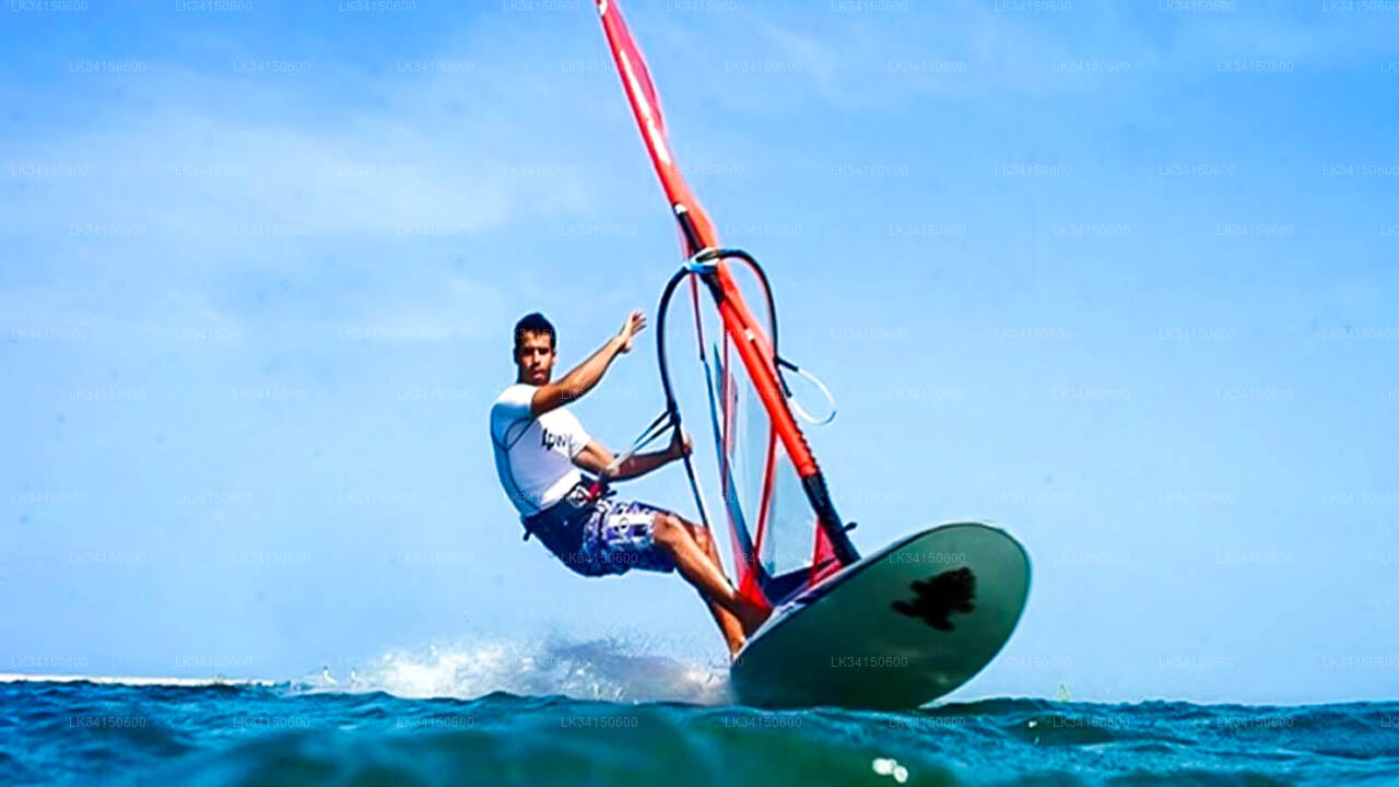 4 hour Advance Level 2 Windsurfing Course from Kalpitiya (1 Person)