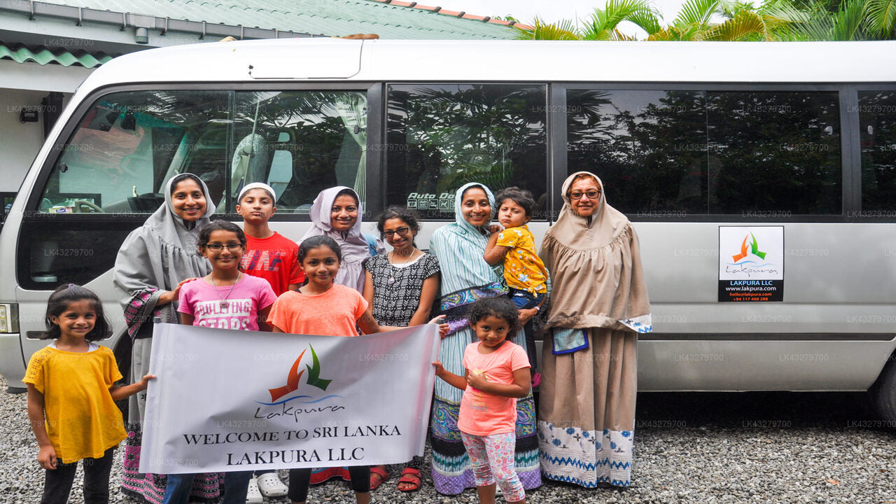 Transfer between Colombo Airport (CMB) and Green Hut Hotel And Restaurant, Sigiriya