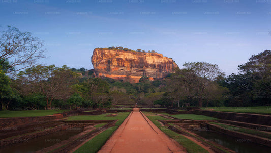 Sigiriya Rock och Village Tour från Sigiriya