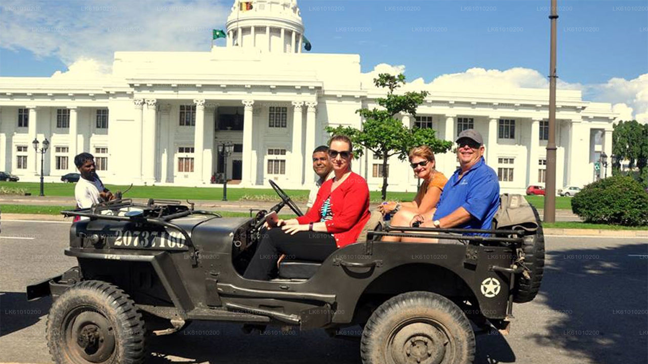 Colombo City Tour med War Jeep
