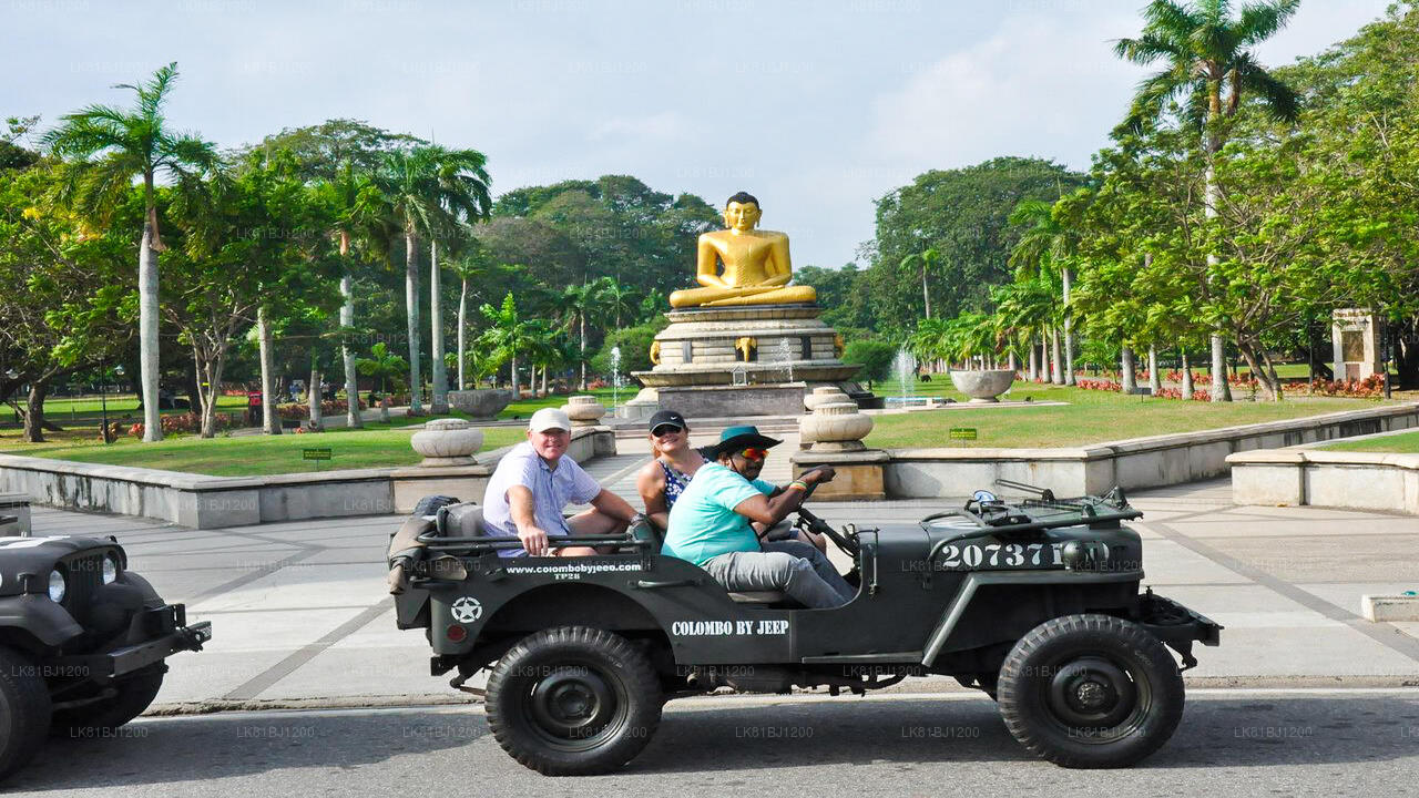 Colombo City Tour med Land Rover Series 1 Jeep från Colombo hamn