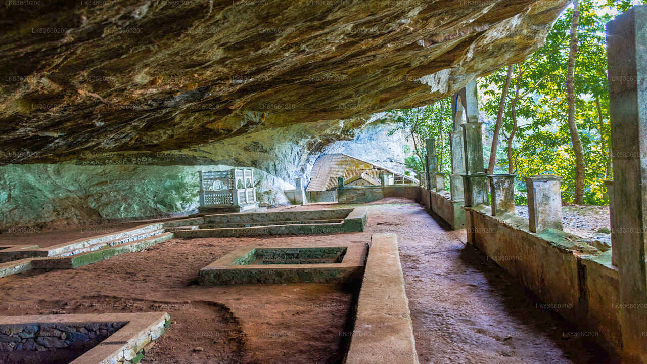 Utforska Belilena Cave från Mount Lavinia