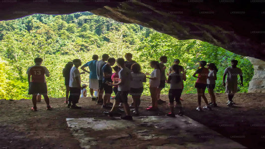 Utforska Belilena Cave från Mount Lavinia